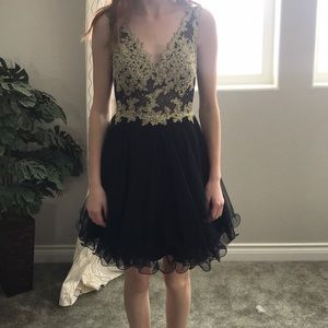 Can be used for homecoming or for an event